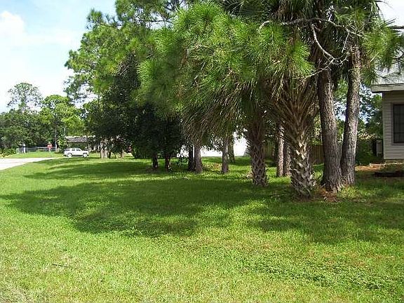 Oversized Corner Lot