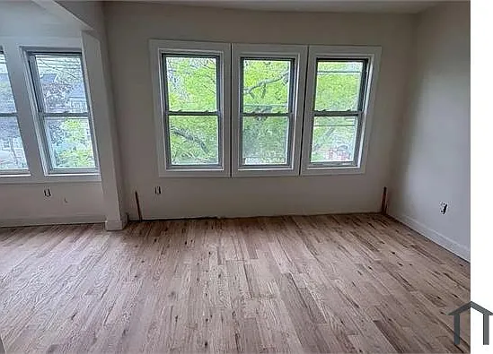 4 bed, $2,750 — Photo 2