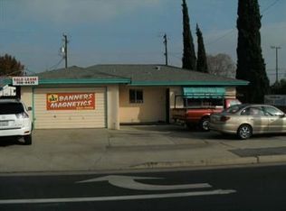 2216 M St, Bakersfield, CA 93301