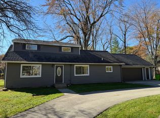 208 Henning St, Novi, MI 48377