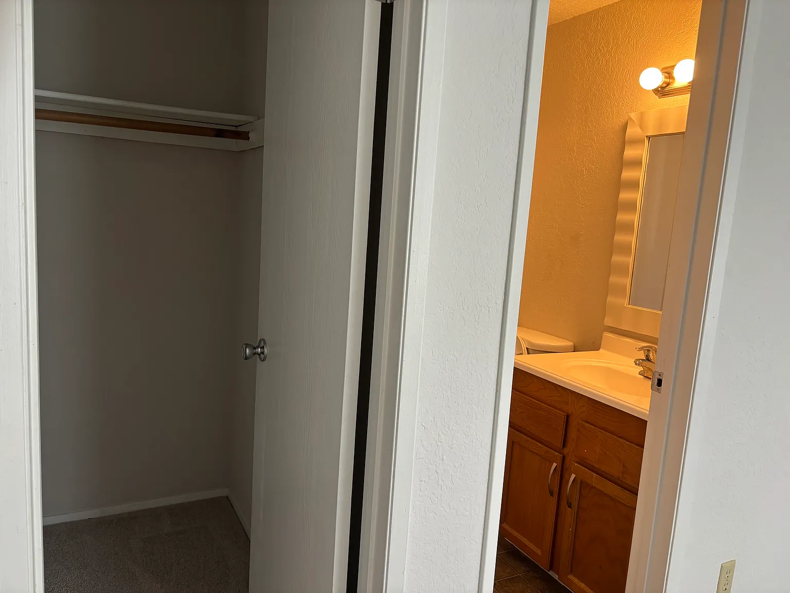 2 bed, 1.5 bath, 1056 sqft, $1,850 — Photo 2