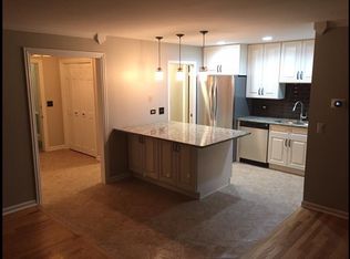 7323 Heritage Ct APT 1A, Frankfort, IL