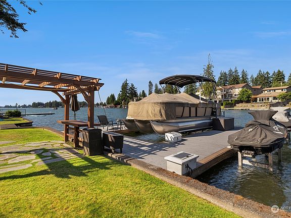4th image of 20908 Church Lake Drive E