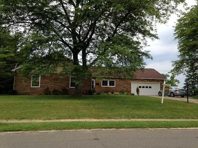 1st image of 374 E Lakeview Blvd