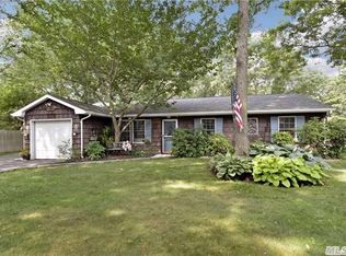 42 Songsparrow Ln, Centereach, NY 11720