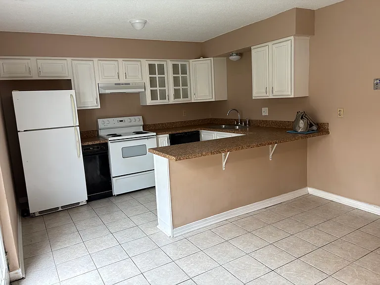 4104 Alabama Ave #8 — Photo 3