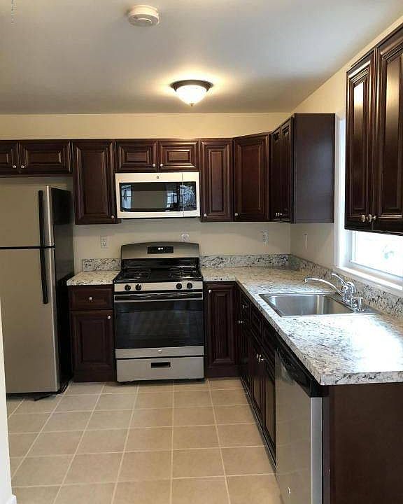 1st image of 306 Norway Ave #2L