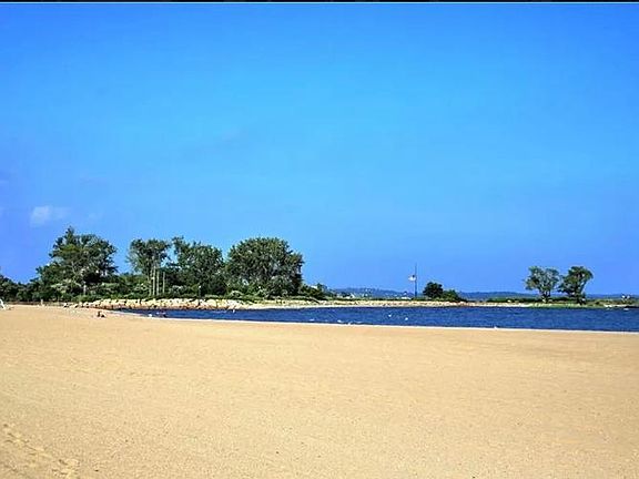 walk to pristine Beach below the house