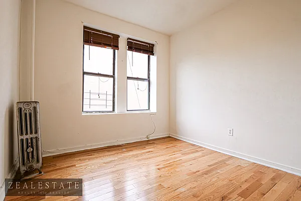 Rented by ZealEstate Group Inc | media 22