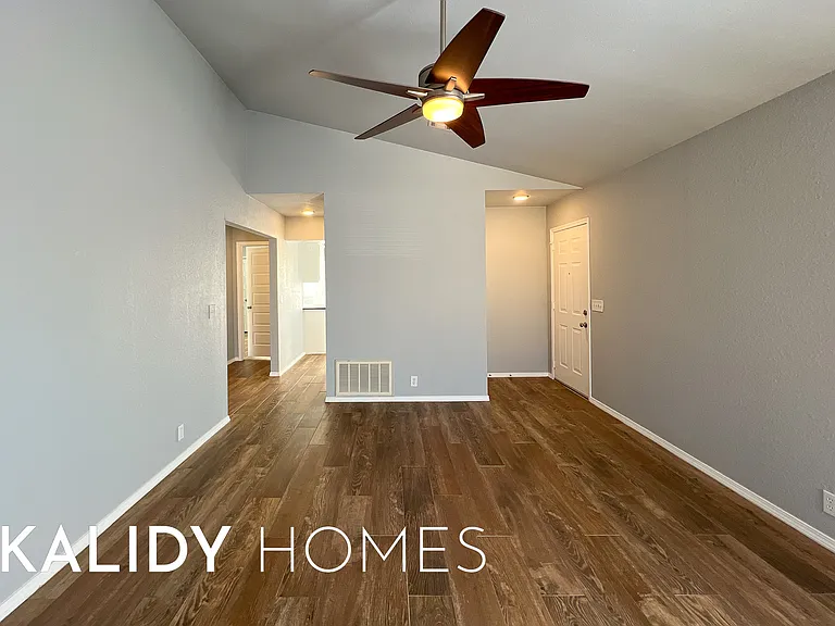 1225 Sequoyah Placeunit E — Photo 6