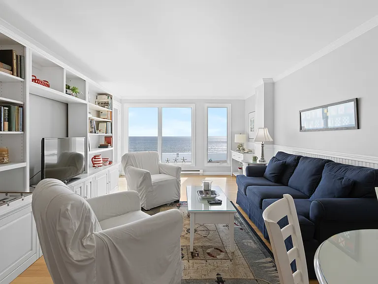 1 Seacliff Ave — Photo 11