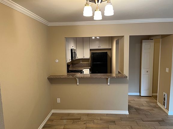 4th image of 3238 Ashford St Unit F
