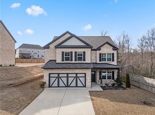 2120 Harvester Ln, Buford, GA 30518