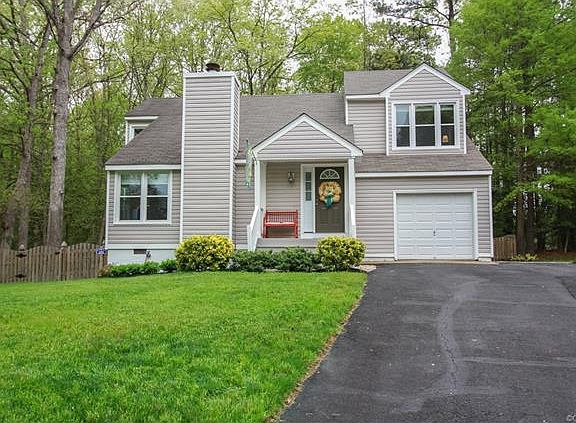 2nd image of 1719 Winters Hill Cir