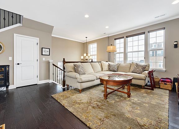 4th image of 3201 Coral Ln