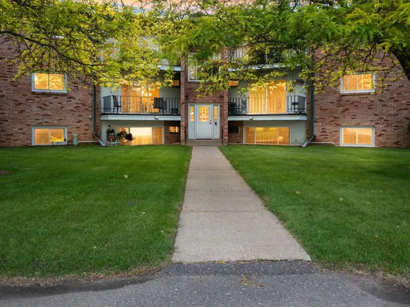 1150 Dellwood St S APT 304, Cambridge, MN 55008