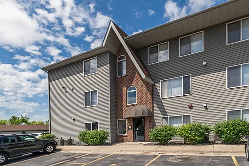 600 Squaw Creek Dr #225 Photo 1