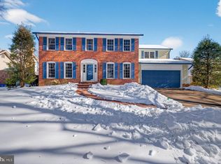 14 Fairwood Ct, Rockville, MD 20850