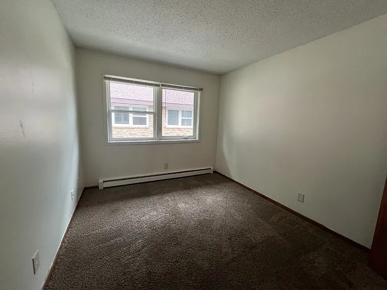 MV Apartments — Photo 15