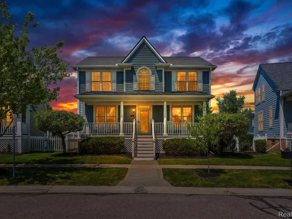 43126 Alcott Cir, Novi, MI 48377
