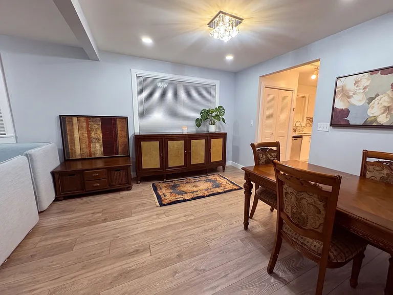 1518 Bowser Ave #13 — Photo 4