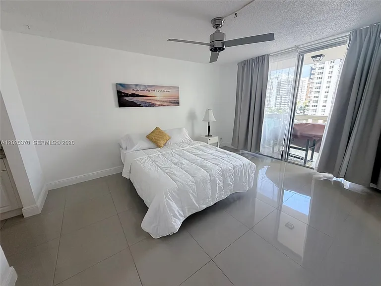 1825 S Ocean Dr #611 — Photo 7