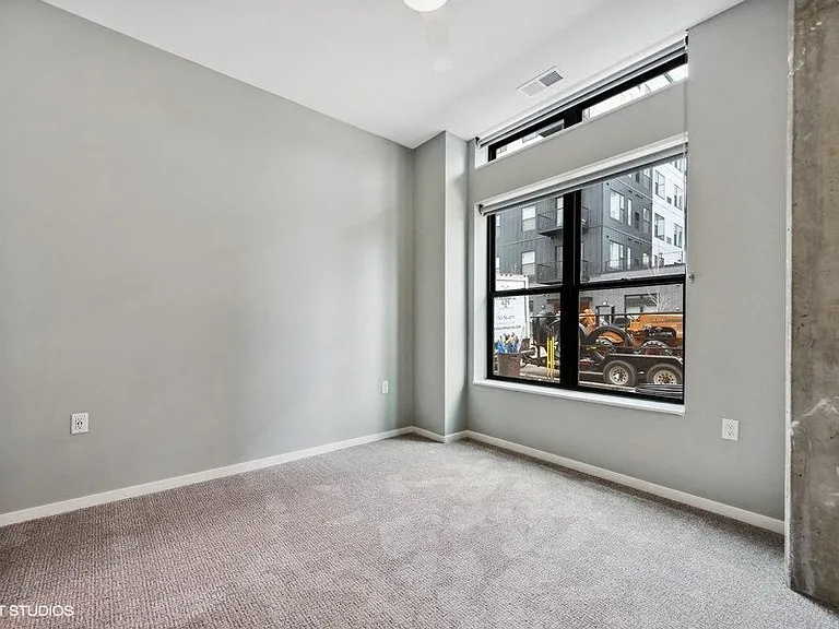 Lago Apartments — Photo 202