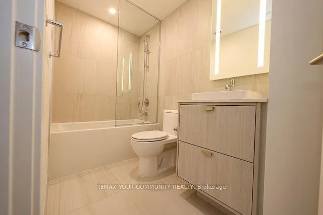 259 The Kingsway #428 — Photo 37