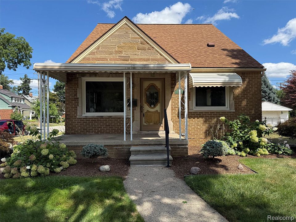 1st image of 1407 Nowlin St
