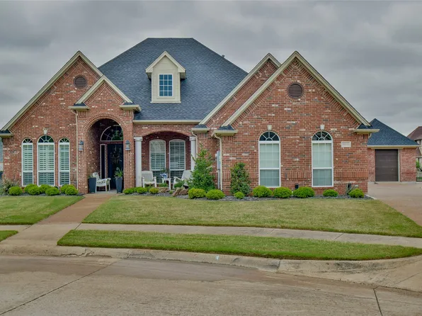 2603 Harborside Dr, Granbury, TX 76048