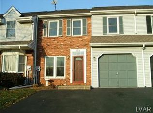 159 Village Walk Dr, Macungie, PA 18062