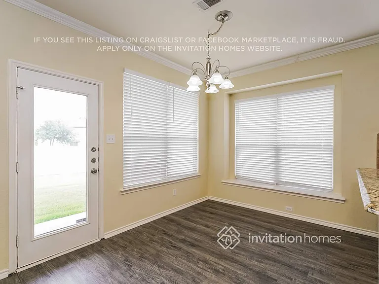 9217 Askew St — Photo 7