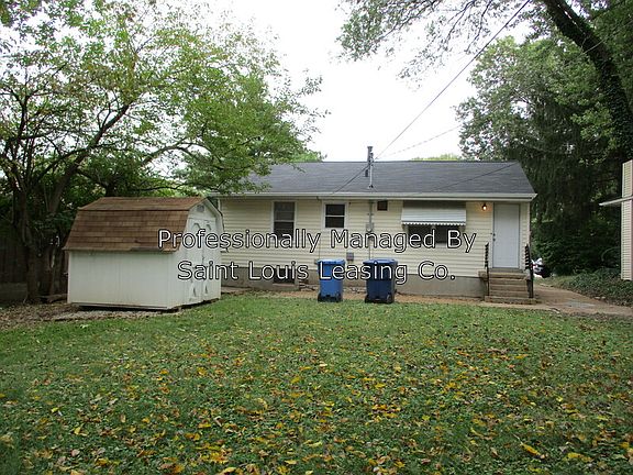 5th image of 215 De Smet Dr