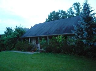 7800 Castlewood Ln, Burlington, KY 41005