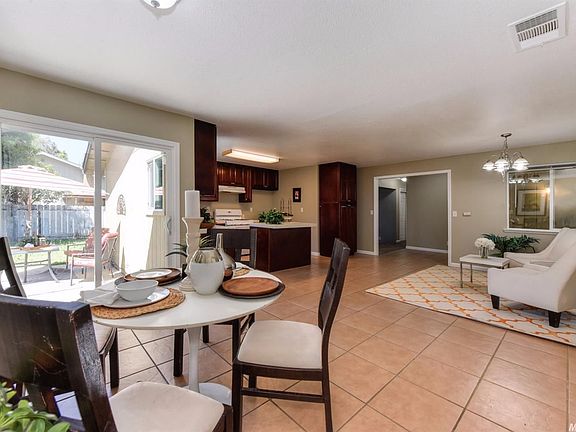 2nd image of 9513 Scarboro Pl