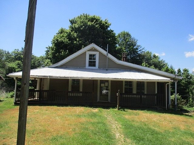 1st image of 308 Sidney Ln