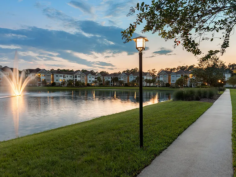 Lakeline at Bartram Park — Photo 32