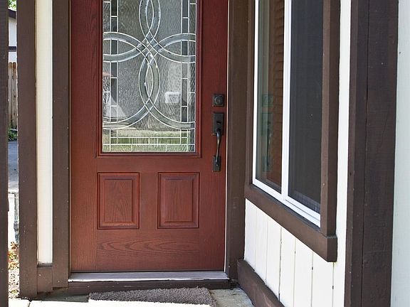 2nd image of 116 Hoxsie Ct #A