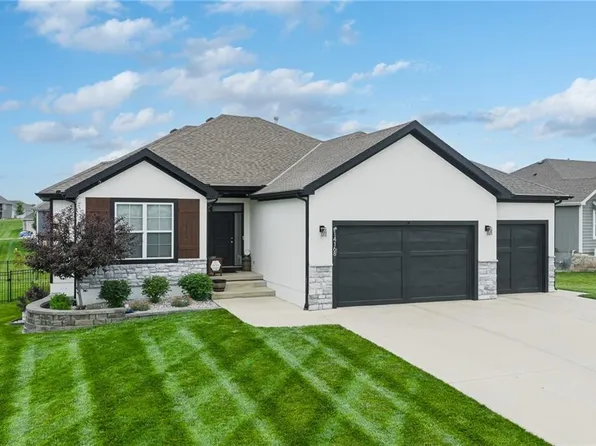 14168 Nicollete Ct, Basehor, KS 66007