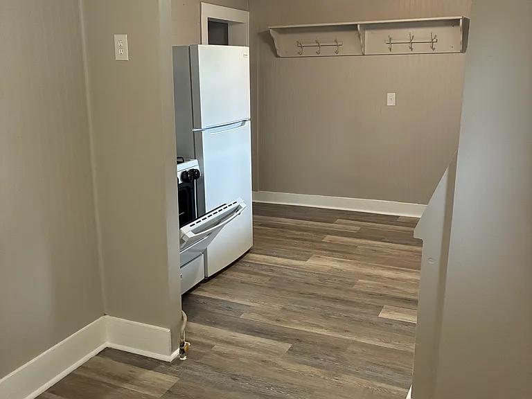 526 E Fordyce Ave — Photo 6