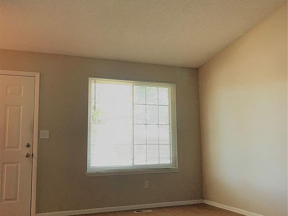 5th image of 130 McKinley Dr