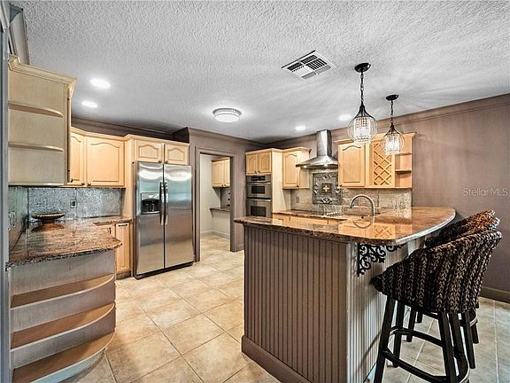 5th image of 5354 Bay Side Dr