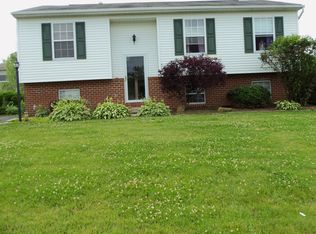 87 Cypress Point Rd, Felton, PA 17322