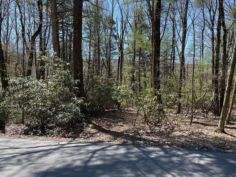 1st image of Cobble Creek Dr