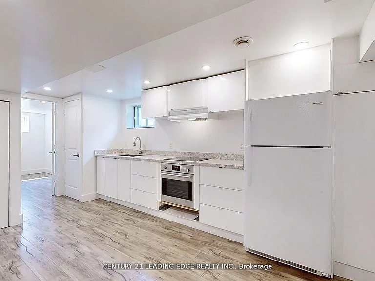70 Wexford Blvd #BASEMENT — Photo 16