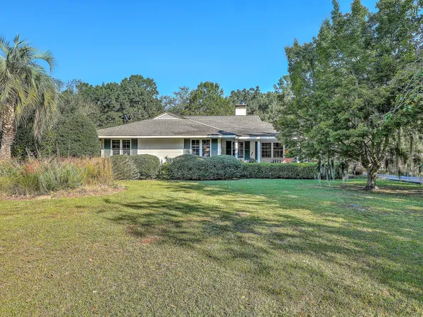 1320 S Edgewater Dr, Charleston, SC 29407