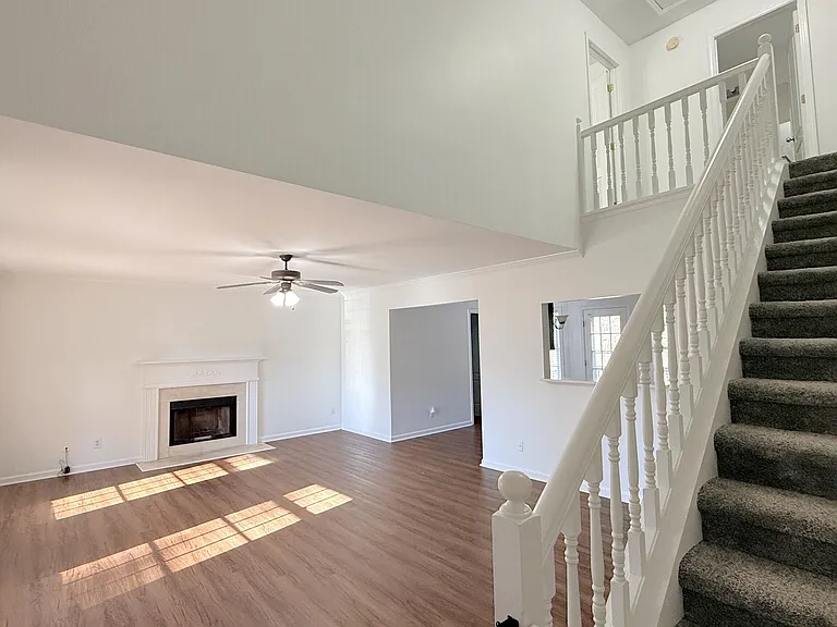 3395 Woodlake Ln — Photo 5