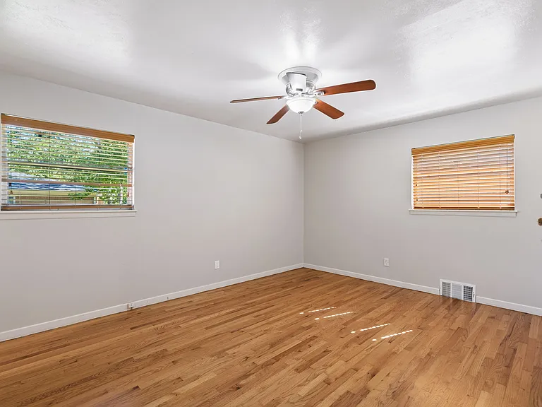 3605 Jeanette Dr — Photo 9