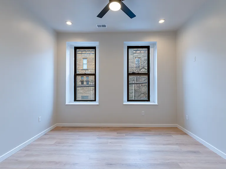 700 N Taylor Ave #2 — Photo 11