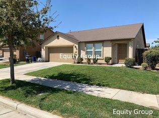 4106 W Elkhorn Ave, Visalia, CA 93277